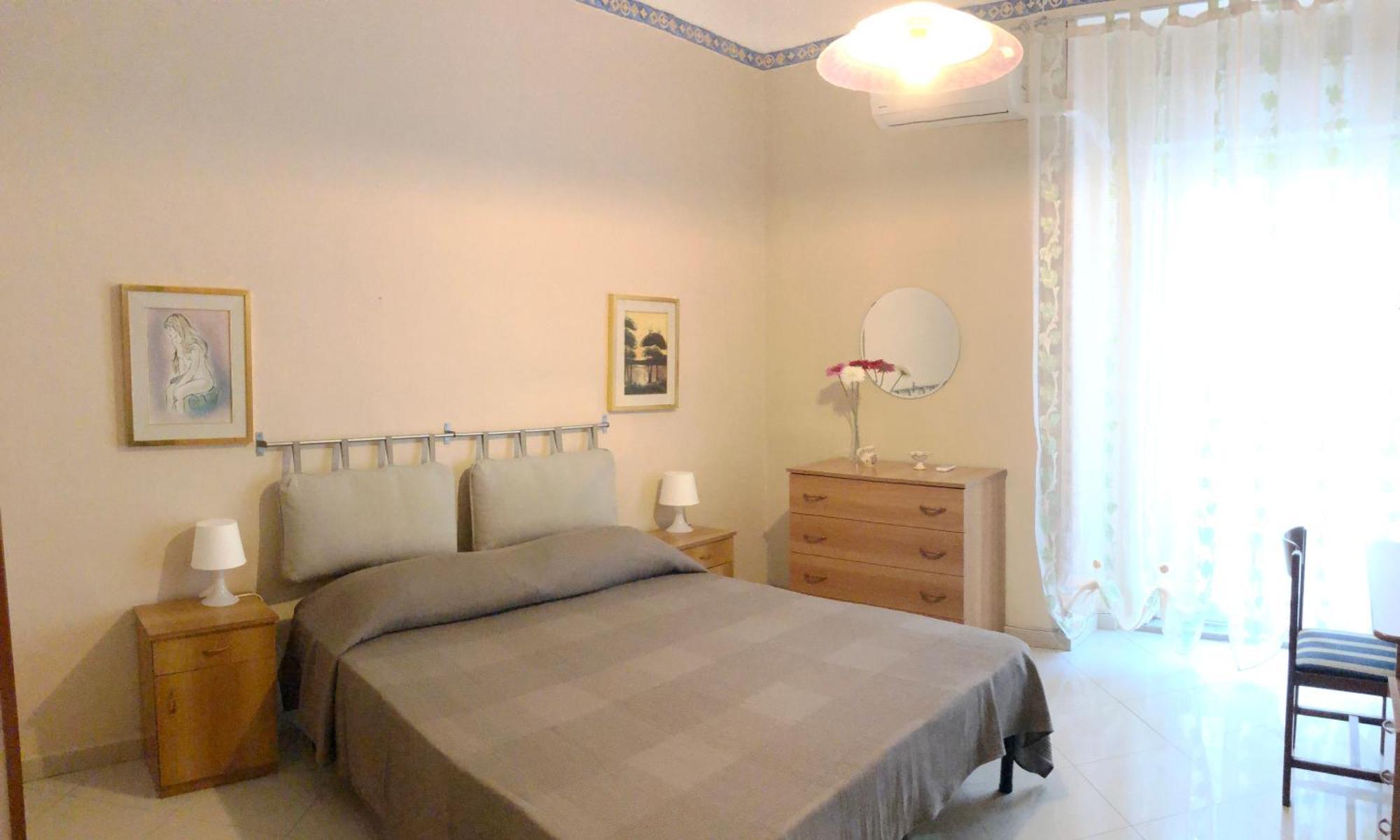 Apartment For 2 In Catania, B&B Le Voci Del Mercato Экстерьер фото